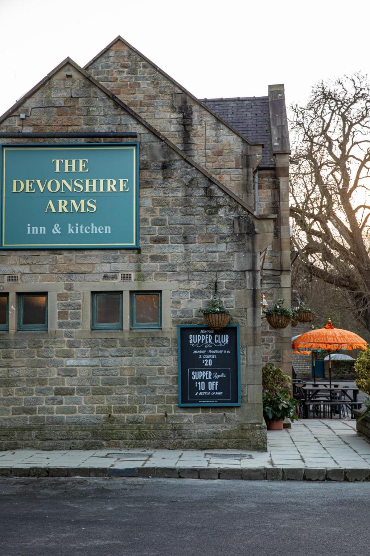 Отель The Devonshire Arms Баслоу Экстерьер фото