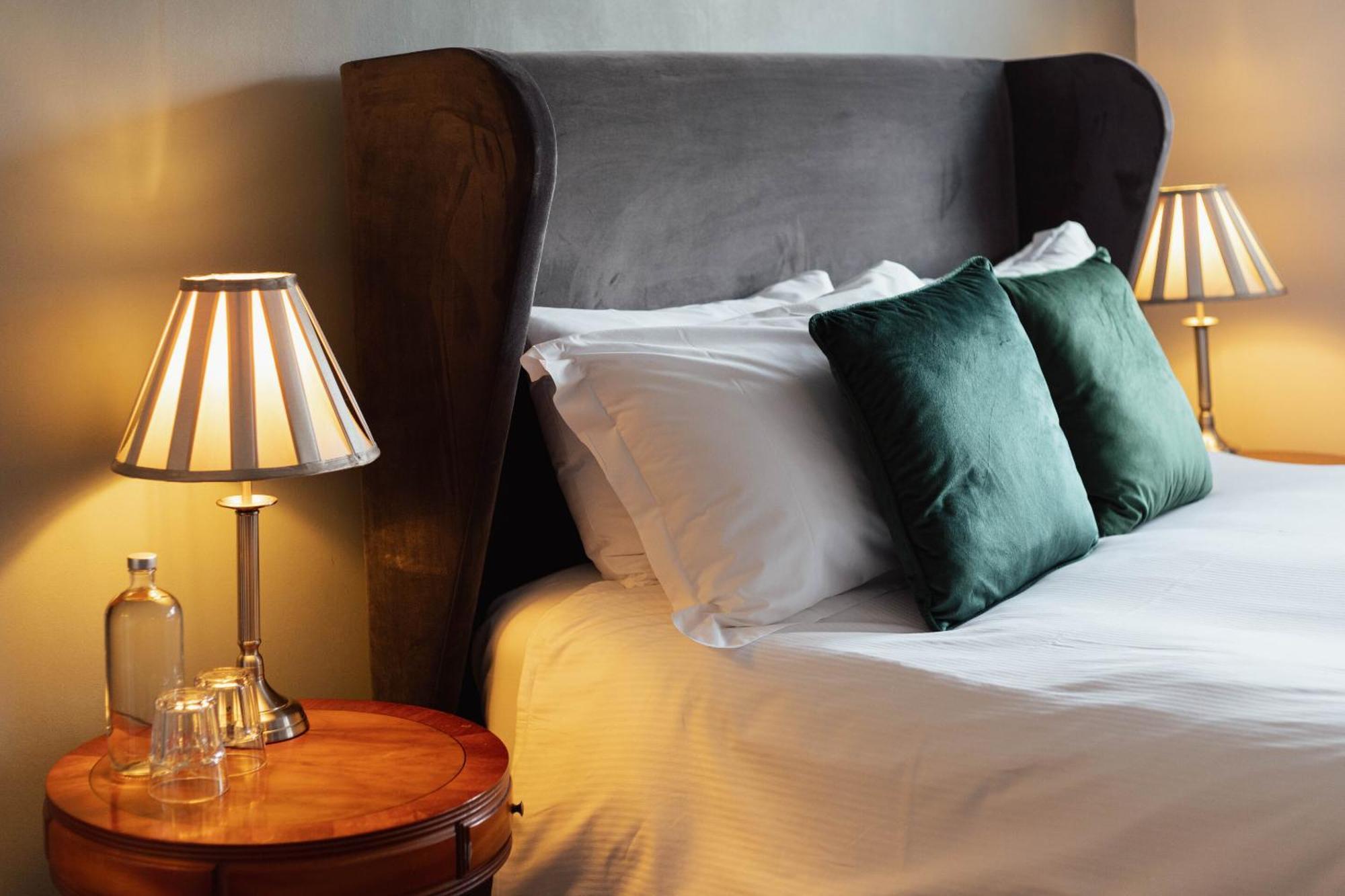 Отель The Devonshire Arms Баслоу Номер фото